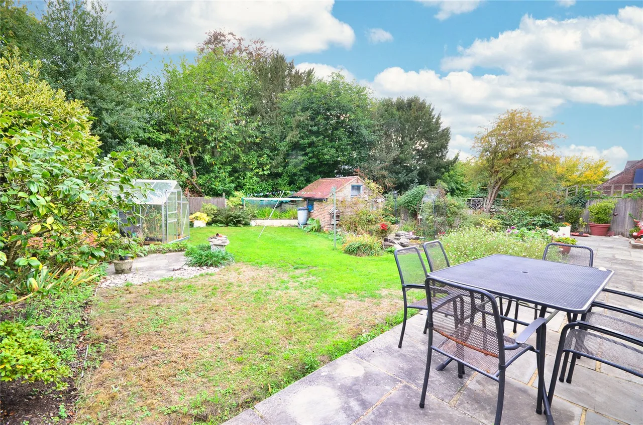 Racecourse Road, Dormansland, RH7, photo 18