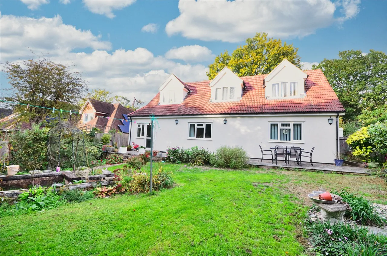 Racecourse Road, Dormansland, RH7, photo 24