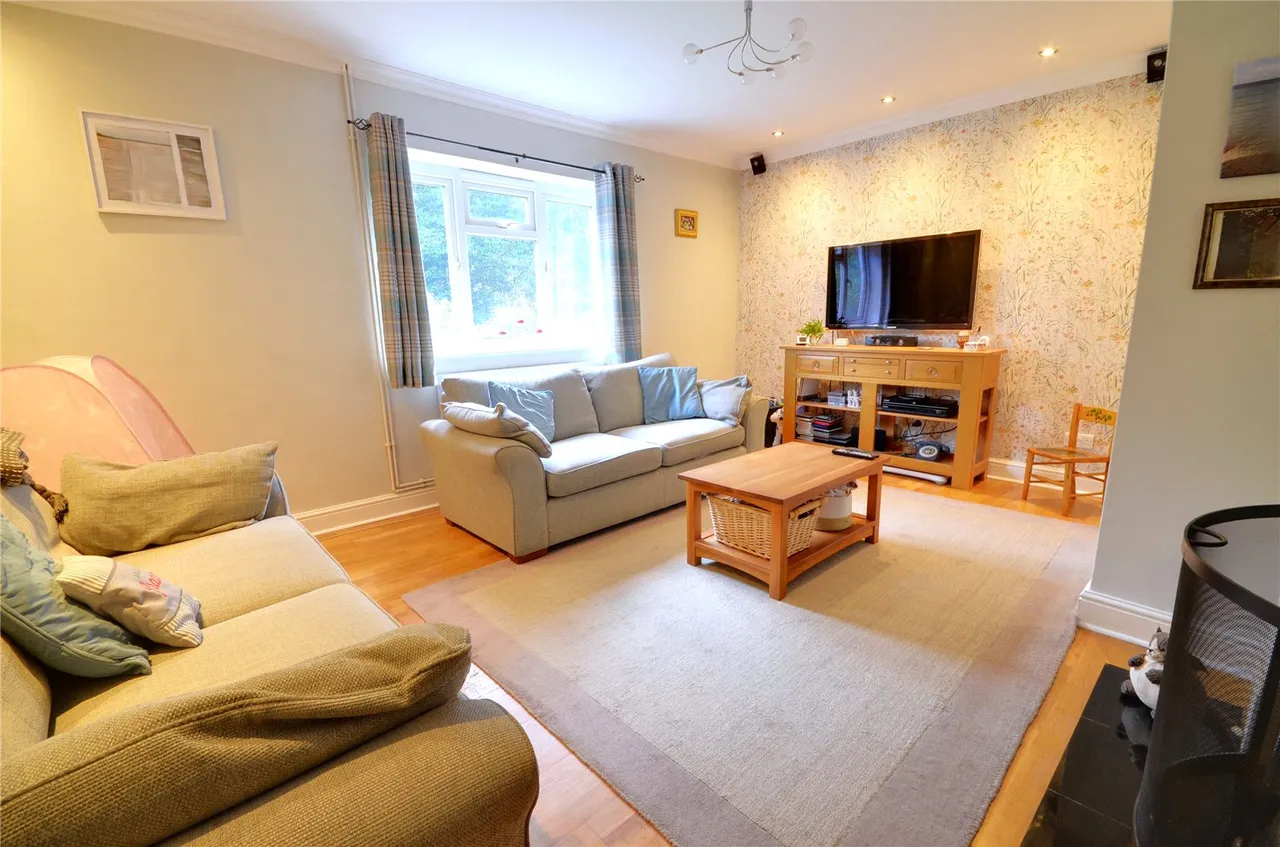 Racecourse Road, Dormansland, RH7, photo 14