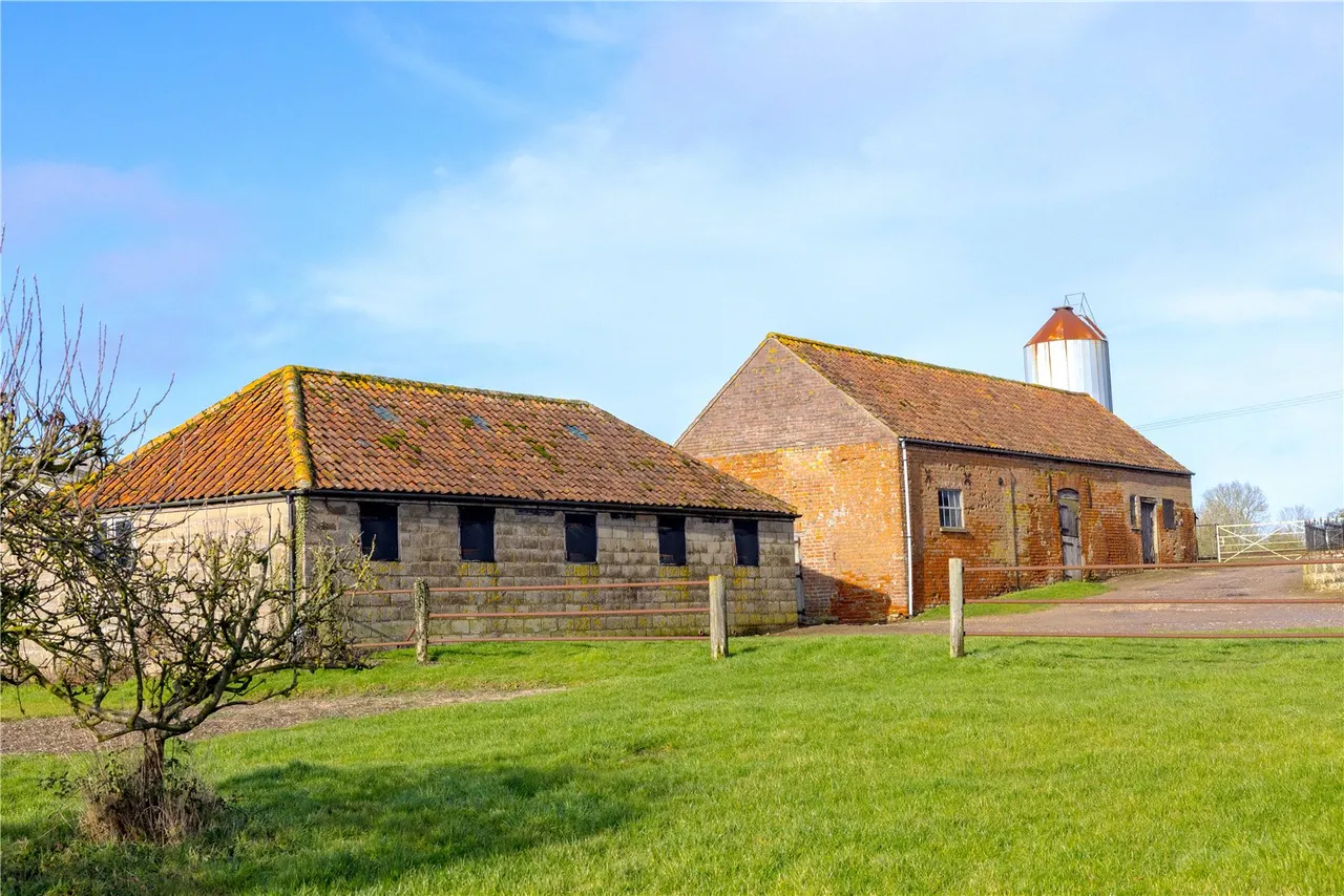 Hall Lane, Wood Norton, NR20, photo 6
