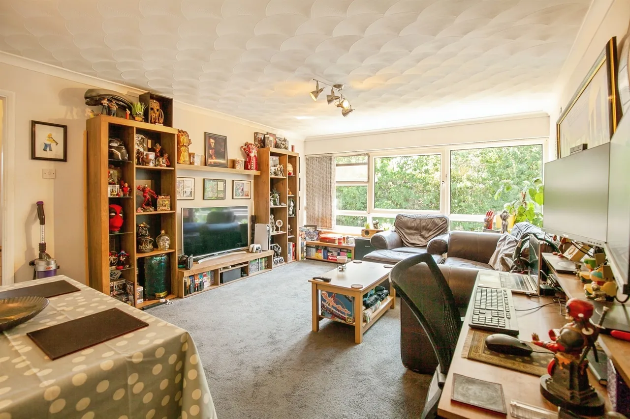Paddockhall Road, Haywards Heath, RH16, photo 2