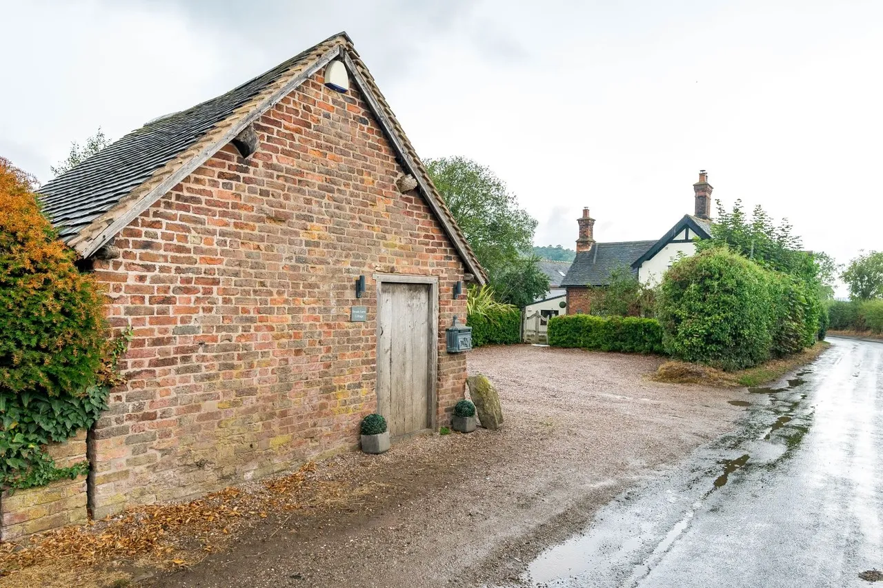 Cottage Moss Lane, Tarporley, CW6, photo 27