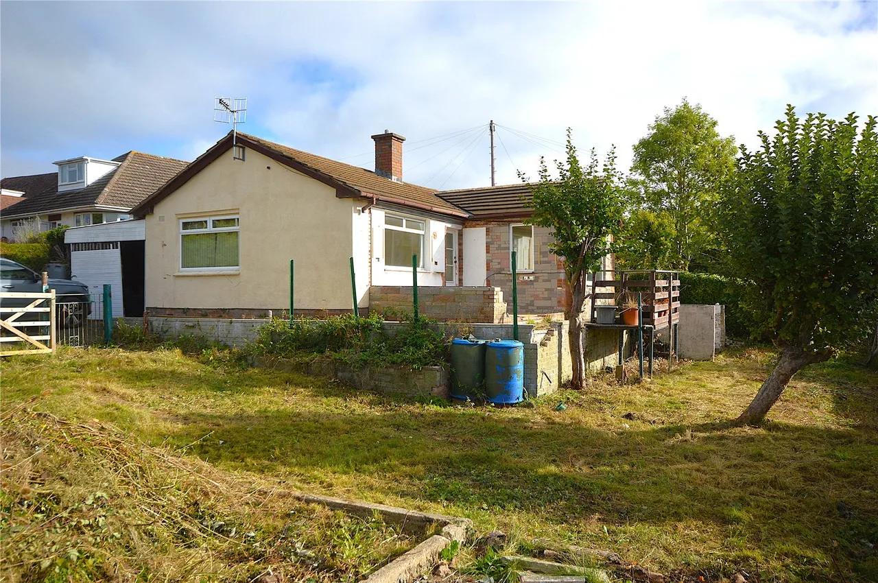 Pine Tree Way, Newtown, photo 14