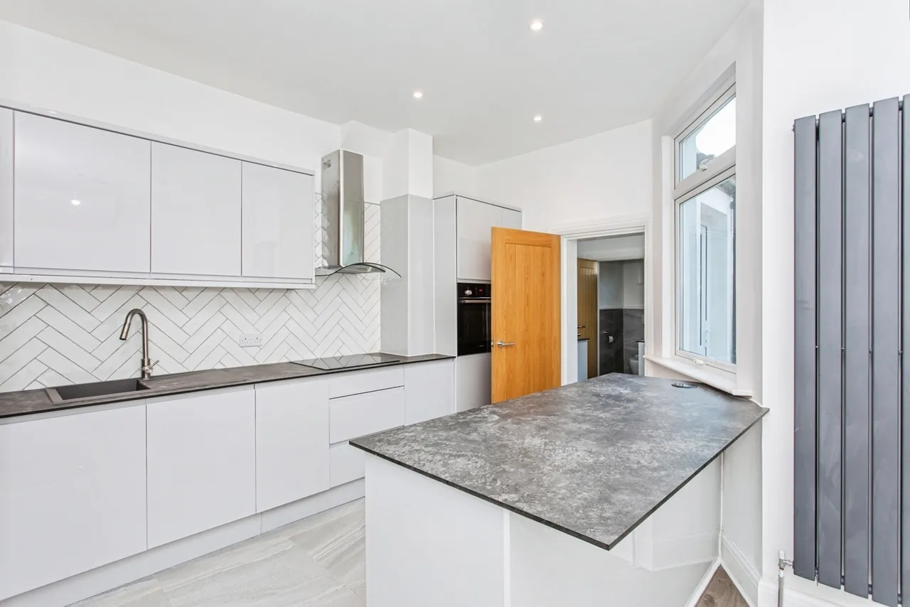 Ilfracombe Road, Southend-on-Sea, Essex, SS2, photo 16