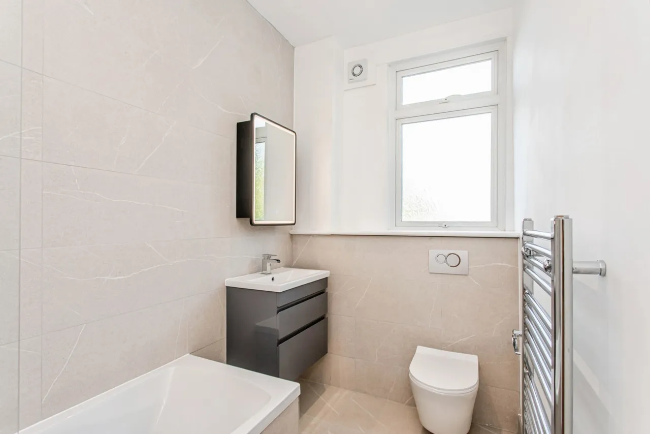 Ilfracombe Road, Southend-on-Sea, Essex, SS2, photo 8