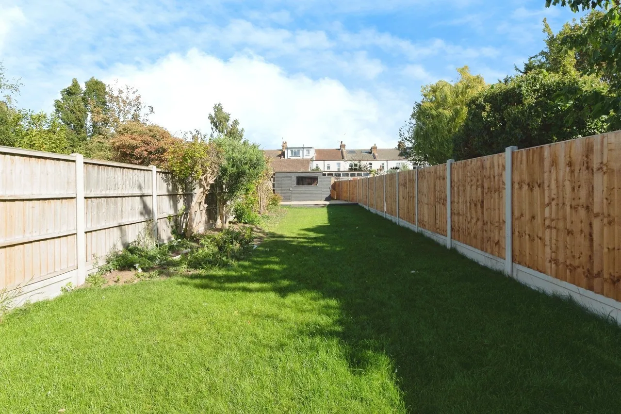 Ilfracombe Road, Southend-on-Sea, Essex, SS2, photo 6