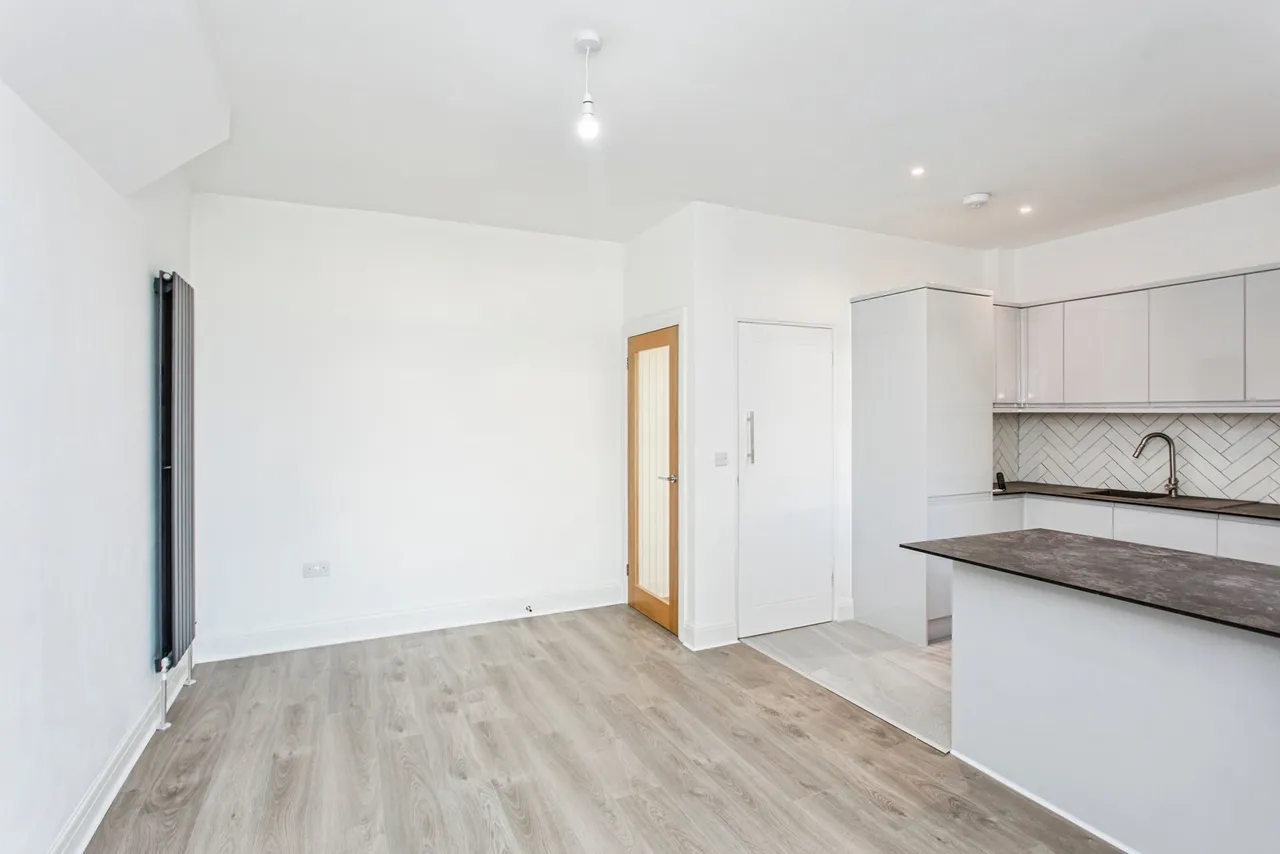 Ilfracombe Road, Southend-on-Sea, Essex, SS2, photo 13