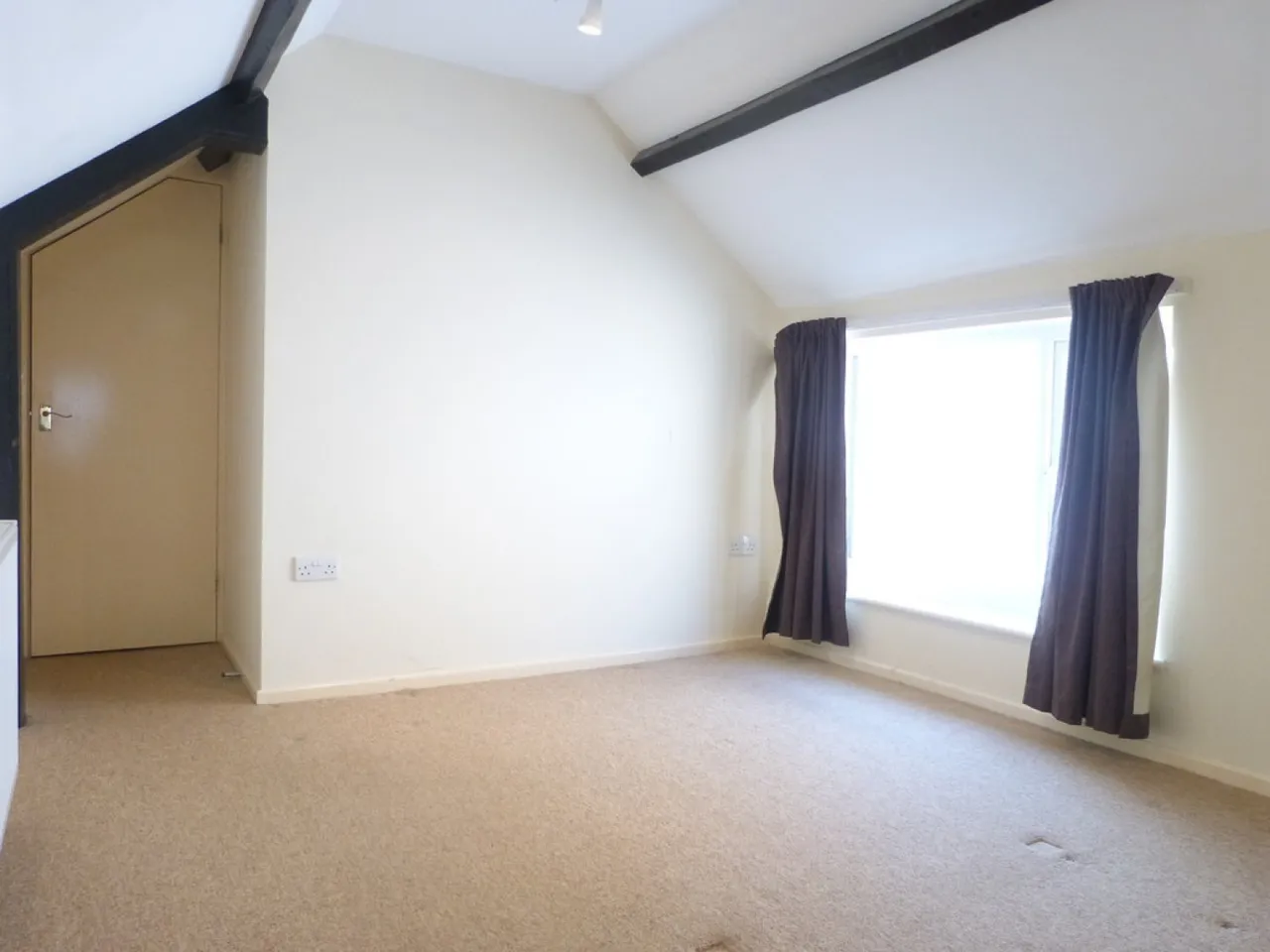 High Street, Pershore, WR10, photo 5