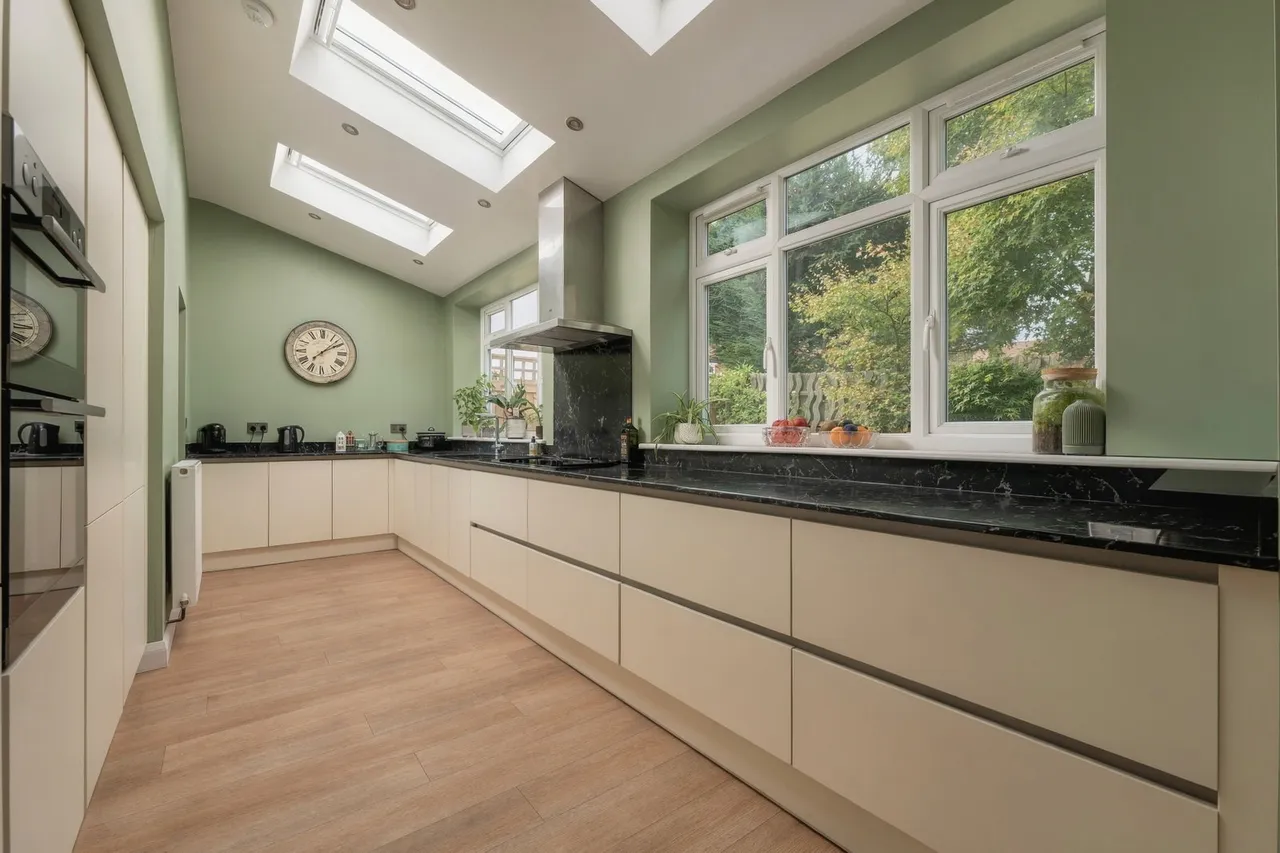 The Close, Beeston, NG9, photo 6