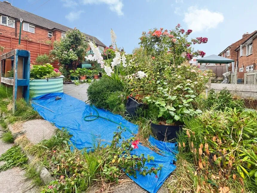 Roberts Green Road, Upper Gornal, West Midlands, DY3, photo 6