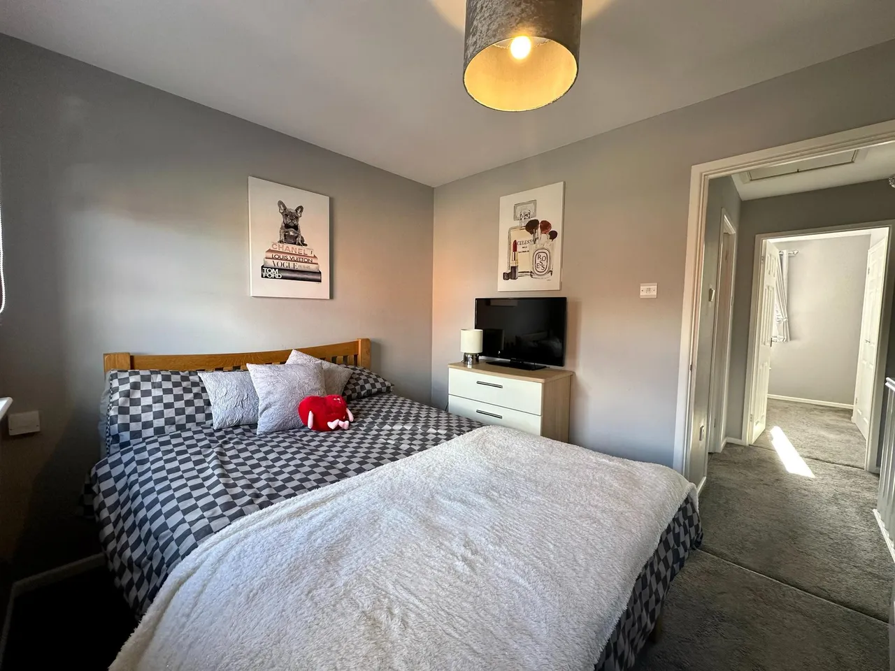 Caister, Amington, B77, photo 13
