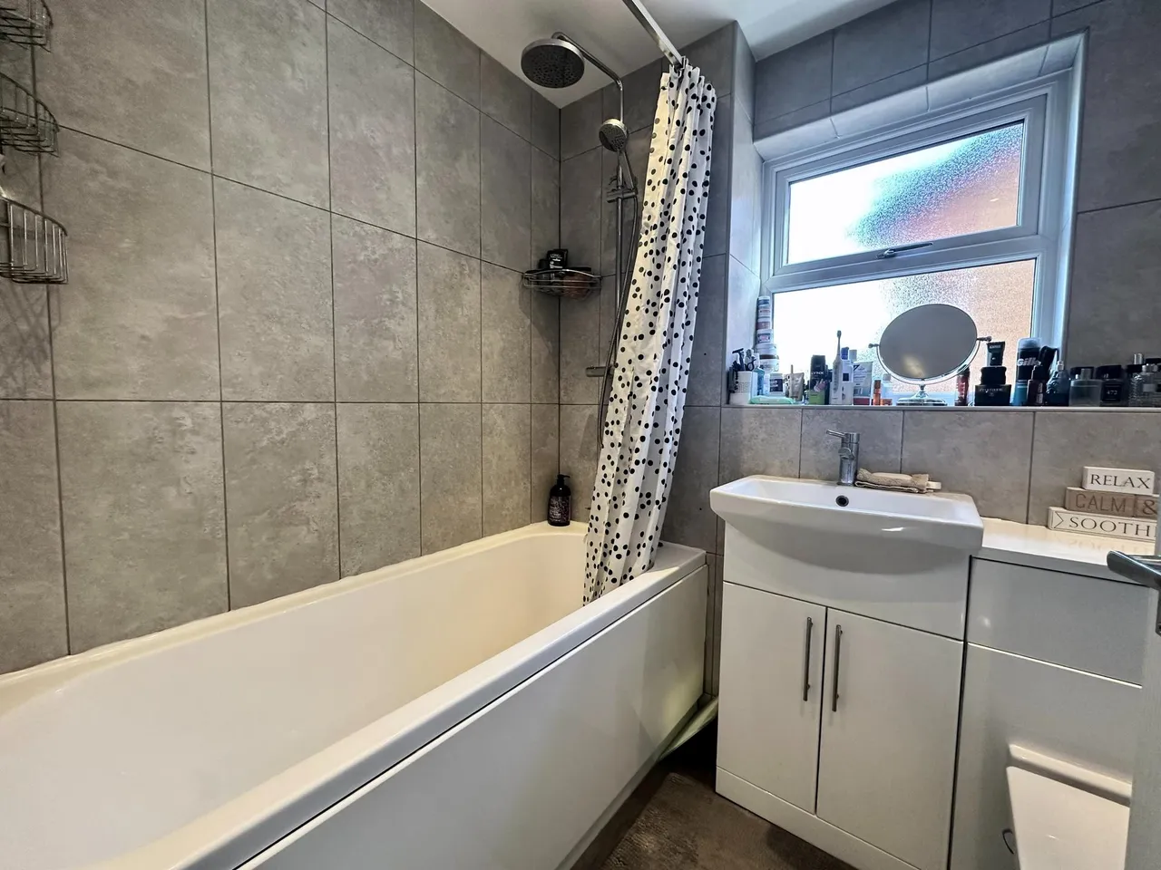 Caister, Amington, B77, photo 22