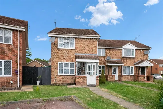 2 bed house for sale — Paddington Close, Hayes
