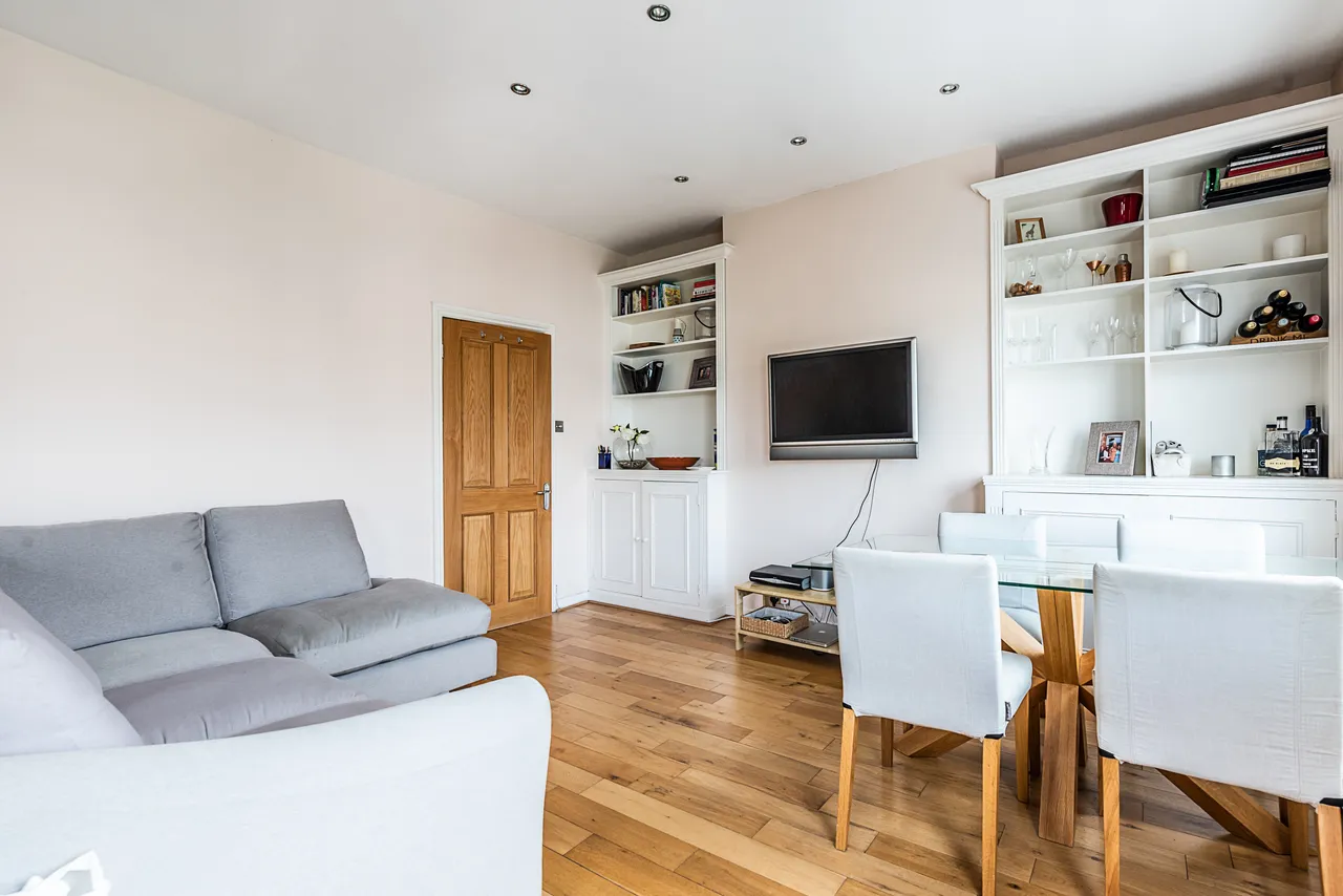 Northcote Road, London, SW11, photo 5