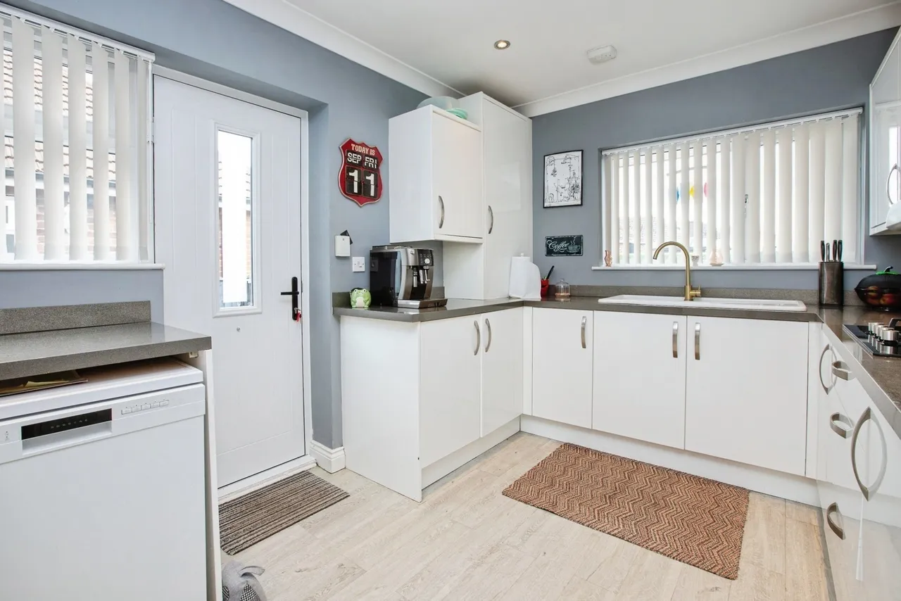 Searby Road, Sutton-in-Ashfield, Nottinghamshire, NG17, photo 4