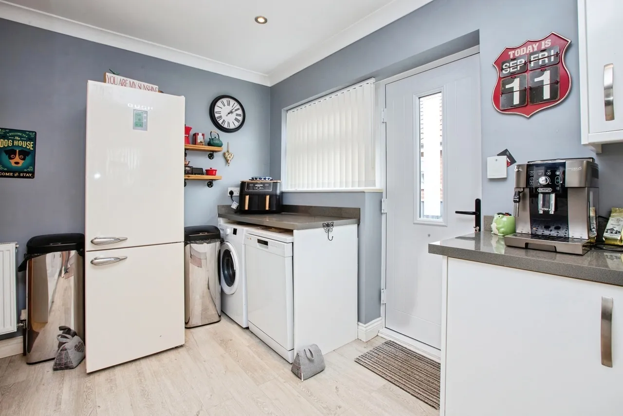 Searby Road, Sutton-in-Ashfield, Nottinghamshire, NG17, photo 6
