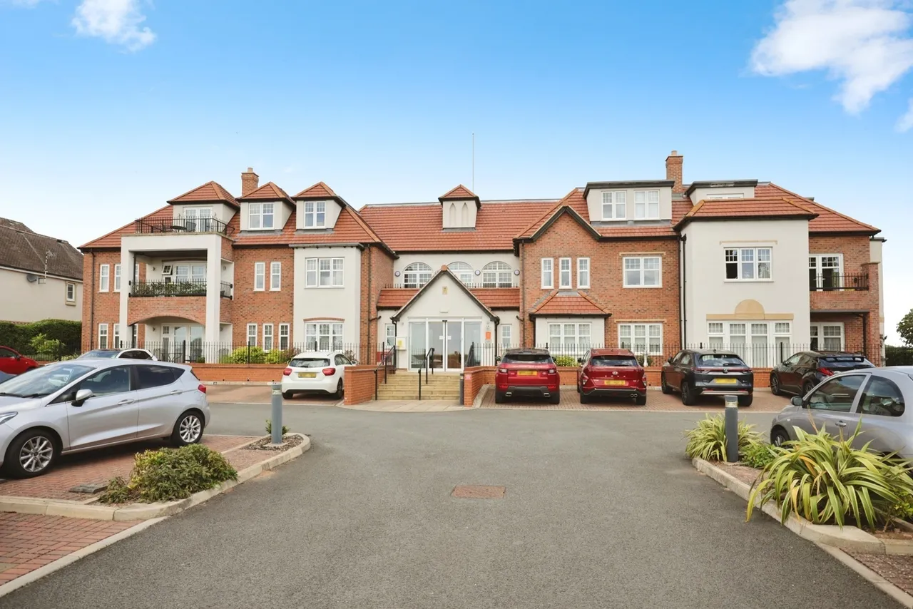 2 bed flat for sale, Banbury Road, Stratford-Upon-Avon, CV37