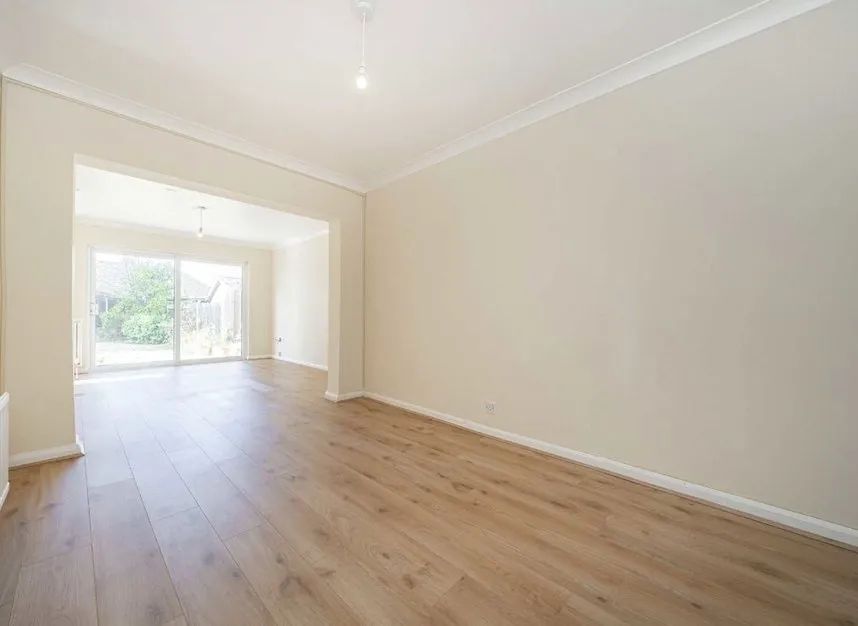 Heathlands Close, Sunbury-on-thames, TW16, photo 3