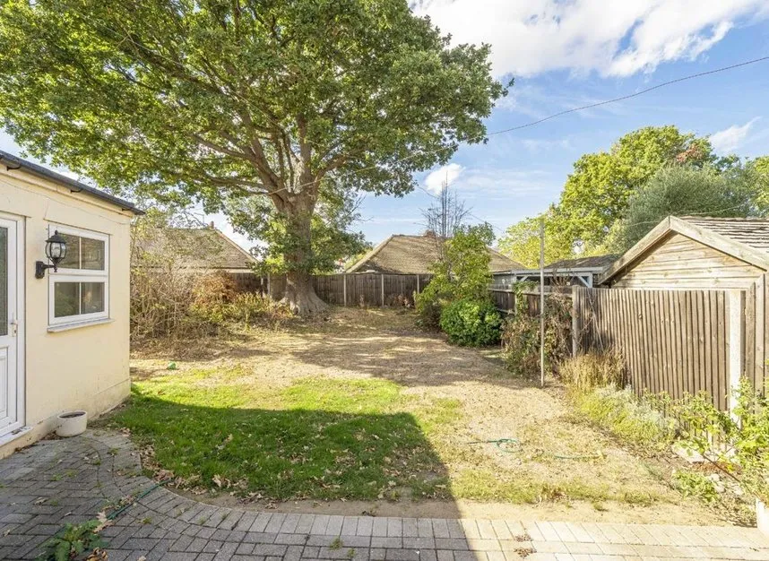 Heathlands Close, Sunbury-on-thames, TW16, photo 8