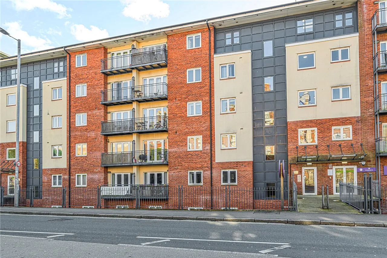 2 bed flat for sale, New North Road, Exeter, EX4