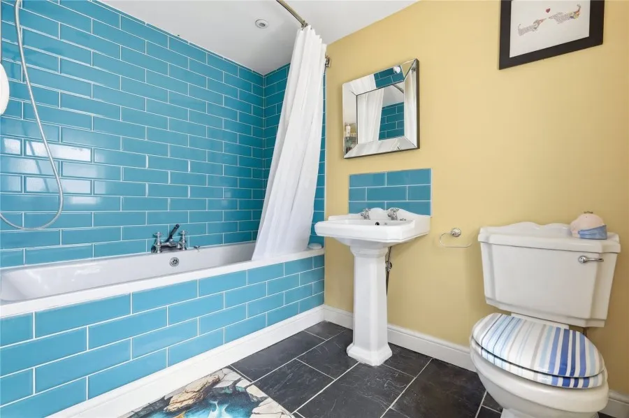 with 3 bedrooms in Thaxted, Nr Great Dunmow, CM6, photo 9