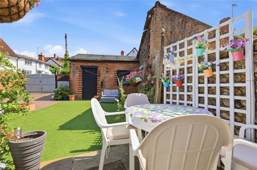 with 3 bedrooms in Thaxted, Nr Great Dunmow, CM6, photo 11