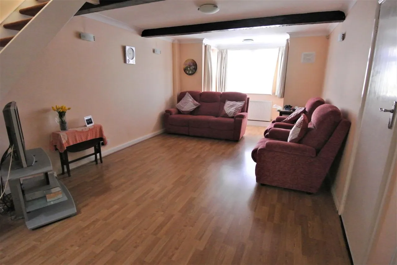 Harlington Road East, Feltham, TW14 0AA, photo 5