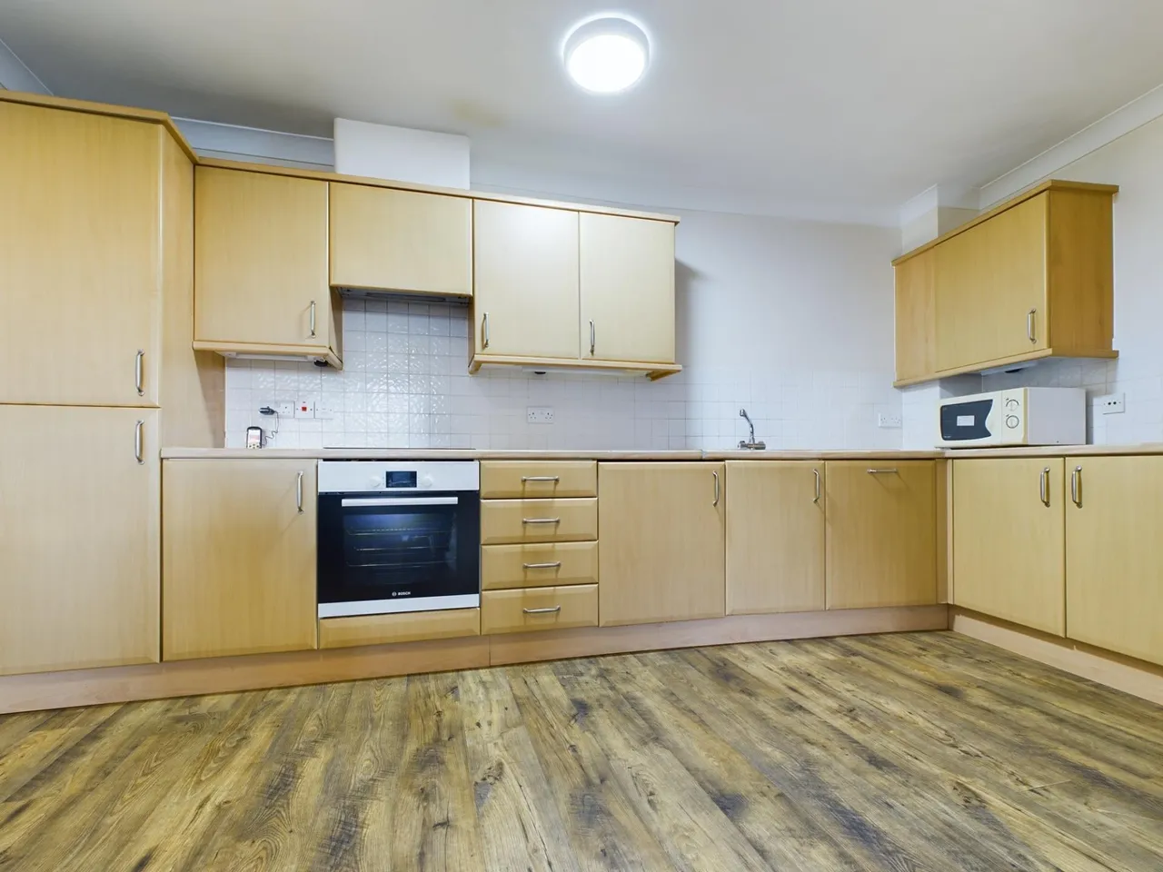 Crown Heights, Alencon Link, Basingstoke, RG21, photo 3