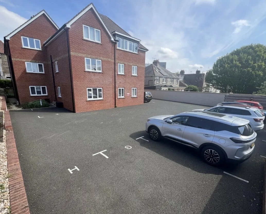 Damers Road, DORCHESTER, photo 3