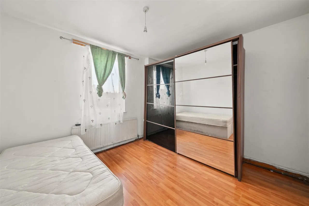 Myrtle Road, Hounslow, photo 6