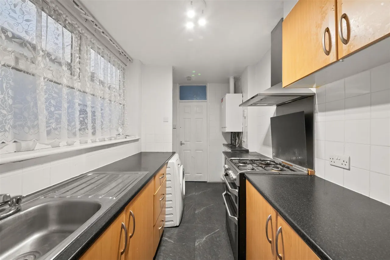 Myrtle Road, Hounslow, photo 2