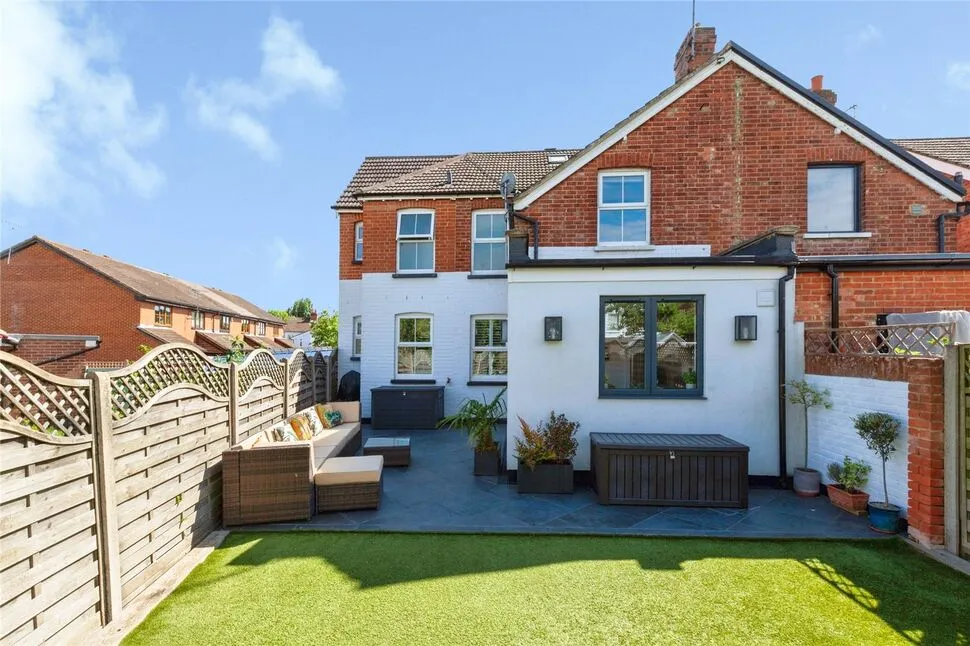 Clarence Street, Egham, Surrey, TW20, photo 9