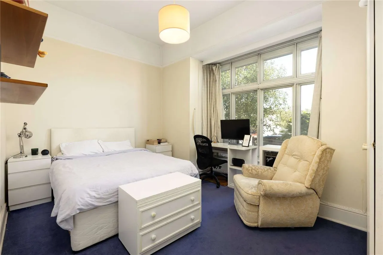 Upper Richmond Road West, East Sheen, London, TW10 5DU, photo 9