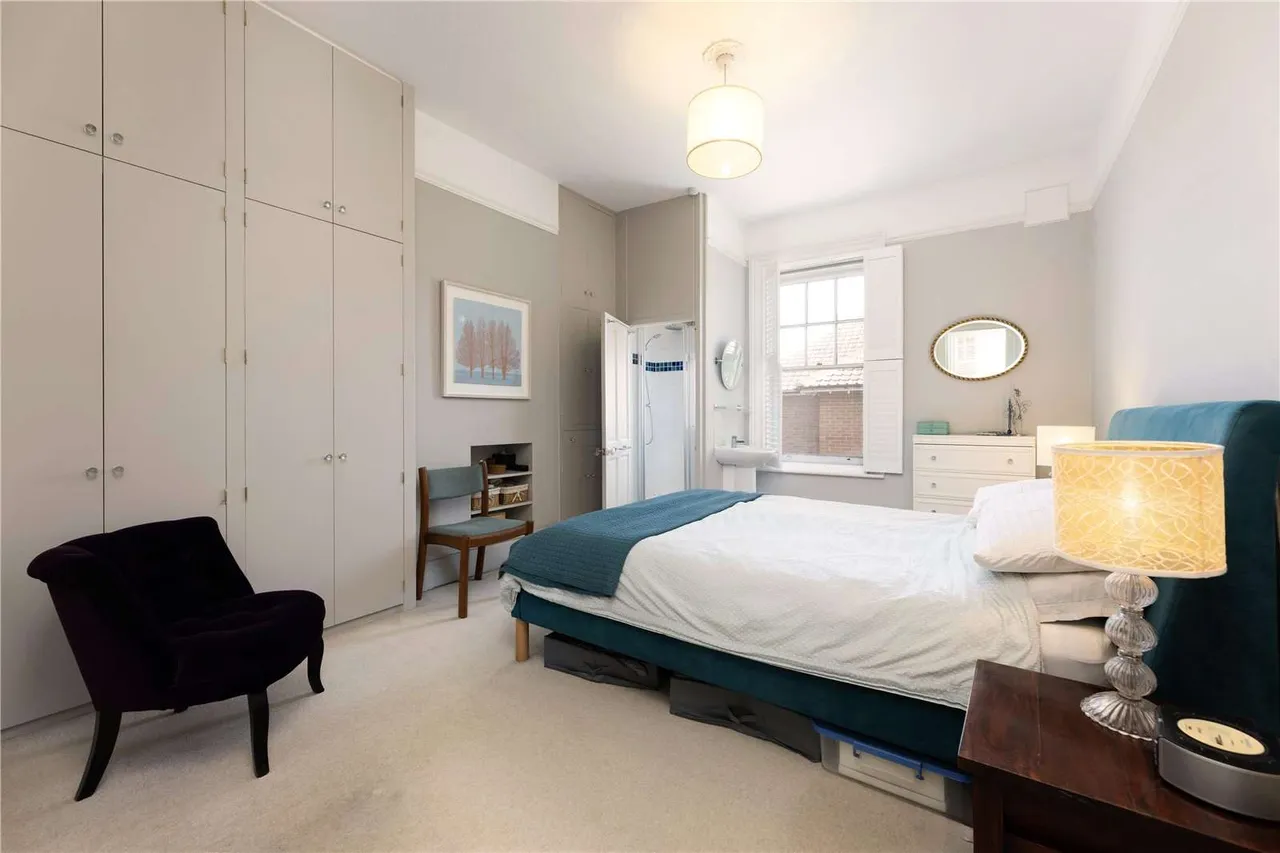 Upper Richmond Road West, East Sheen, London, TW10 5DU, photo 8