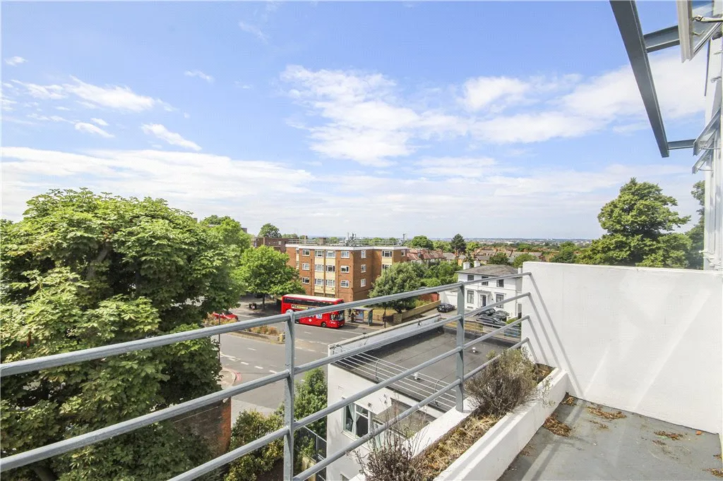 Streatham Hill, London, SW2, photo 9