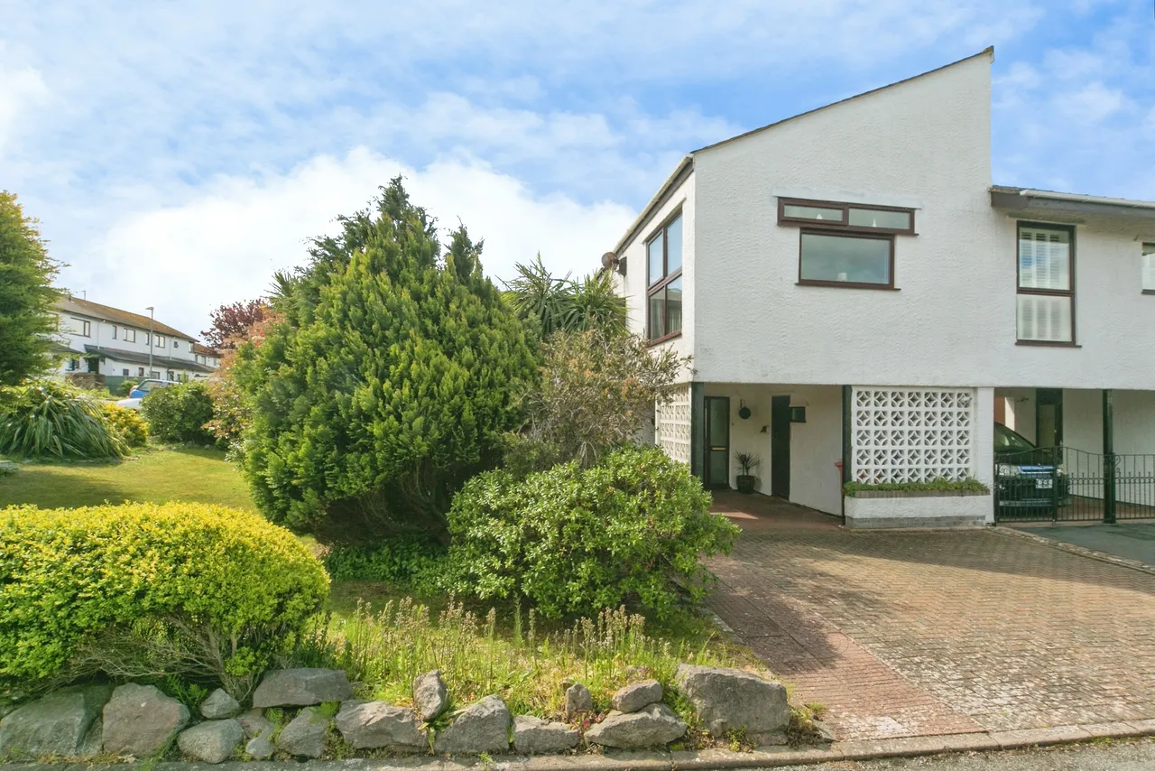 3 bed house for sale, Deganwy Beach, Conwy, LL31