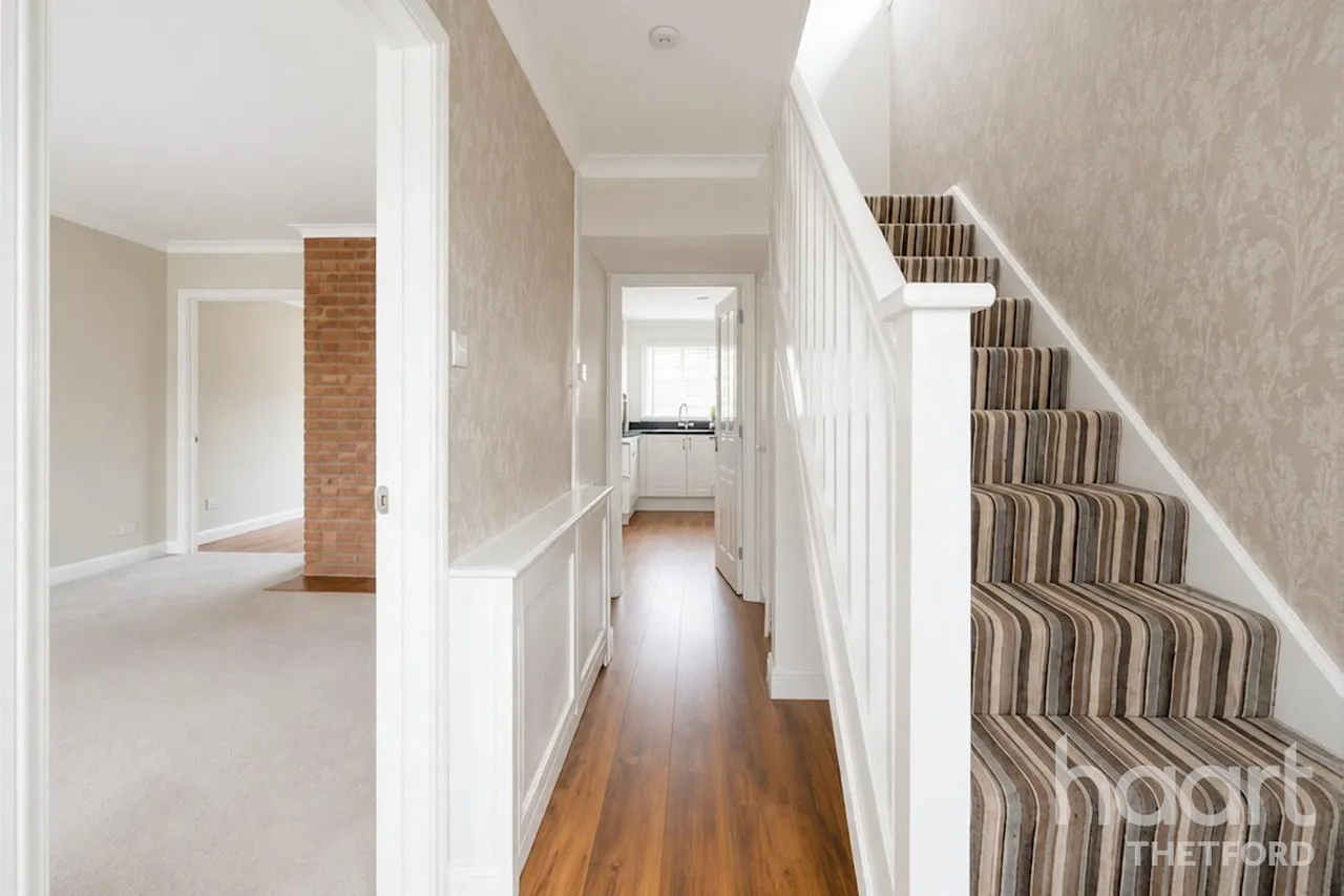 Jasmine Close, Thetford, IP24, photo 2