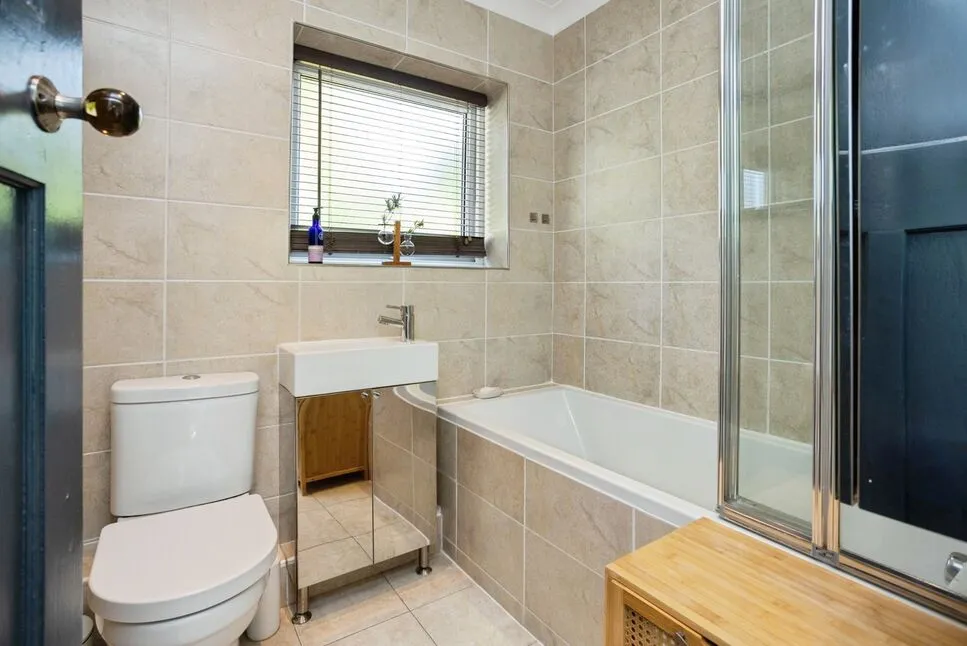 Farmcombe Road, Tunbridge Wells, Kent, TN2, photo 7