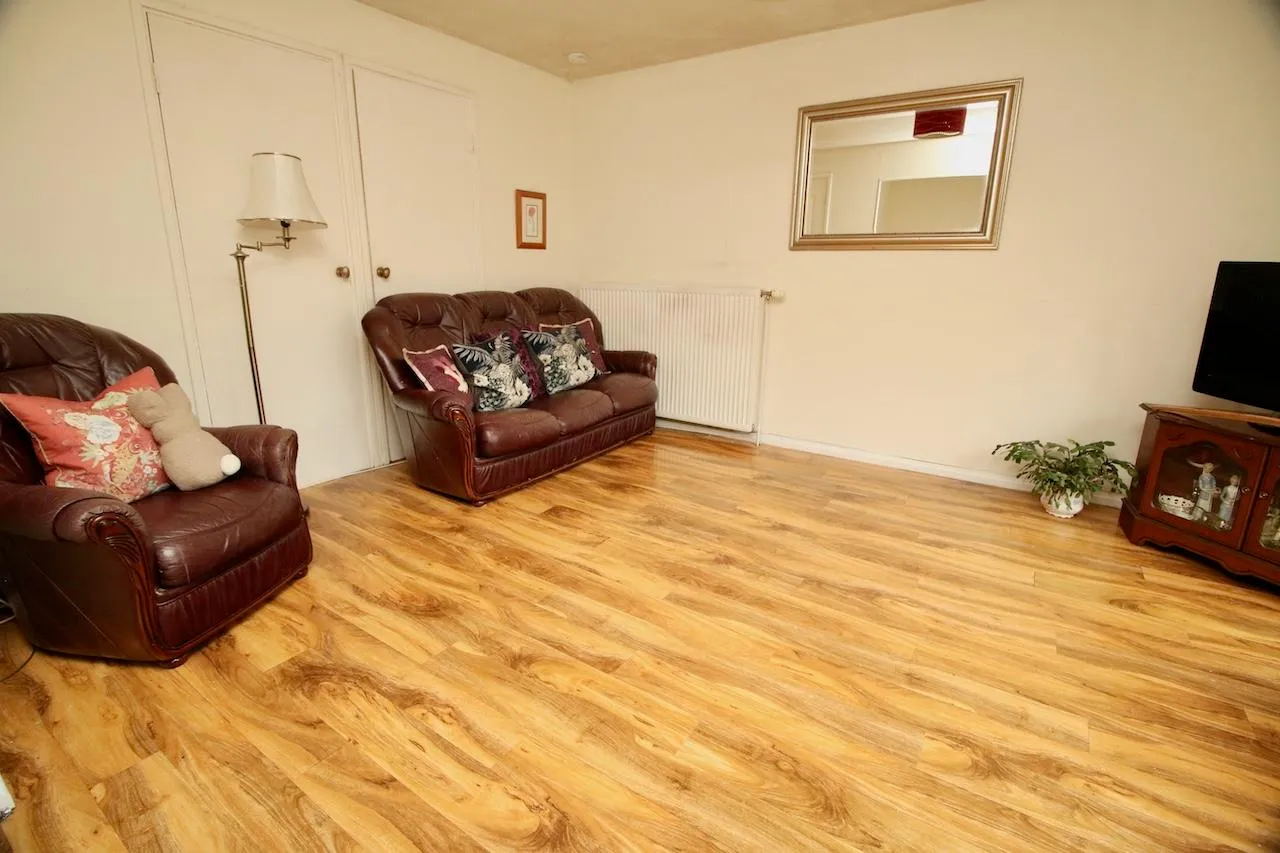 Abbotsford Place, Greenfaulds, G67 4BJ, photo 5
