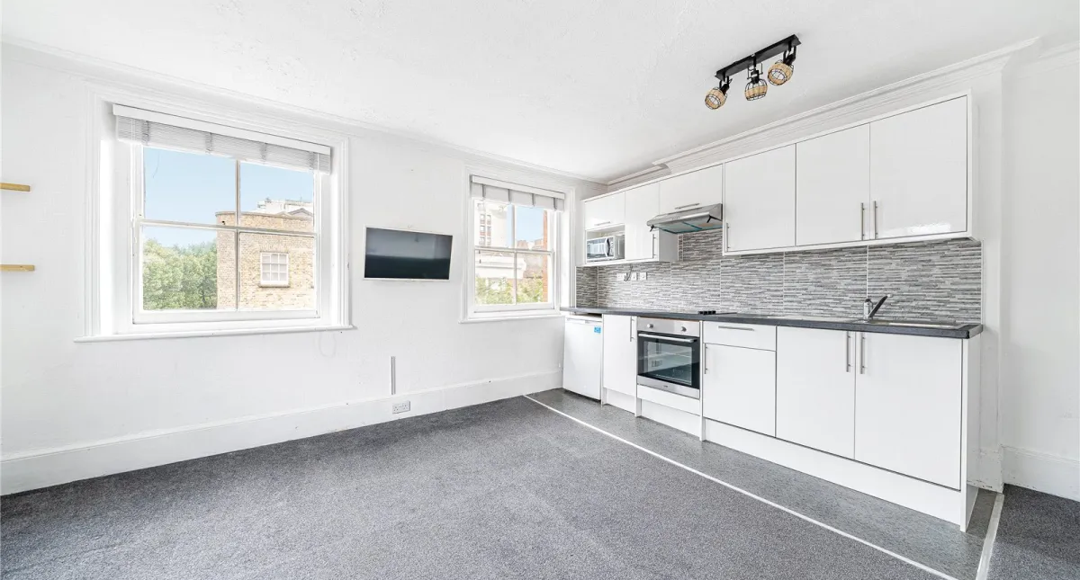 1 bed flat to rent, Charlotte Street, Fitzrovia, W1T