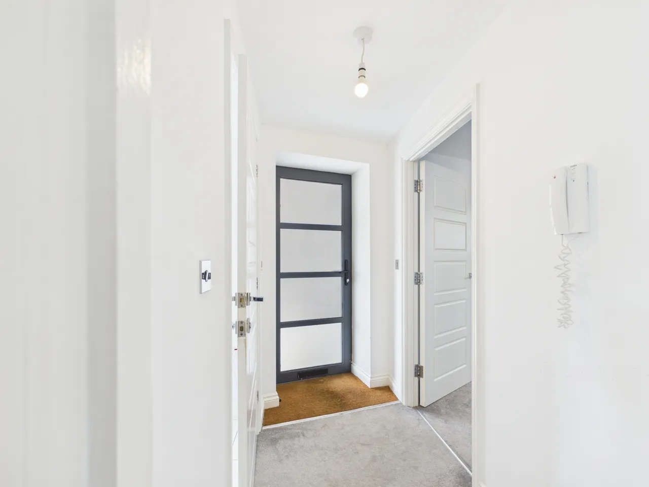 Warwick Apartments Warwick Place, Cheltenham, GL52 2NP, photo 2