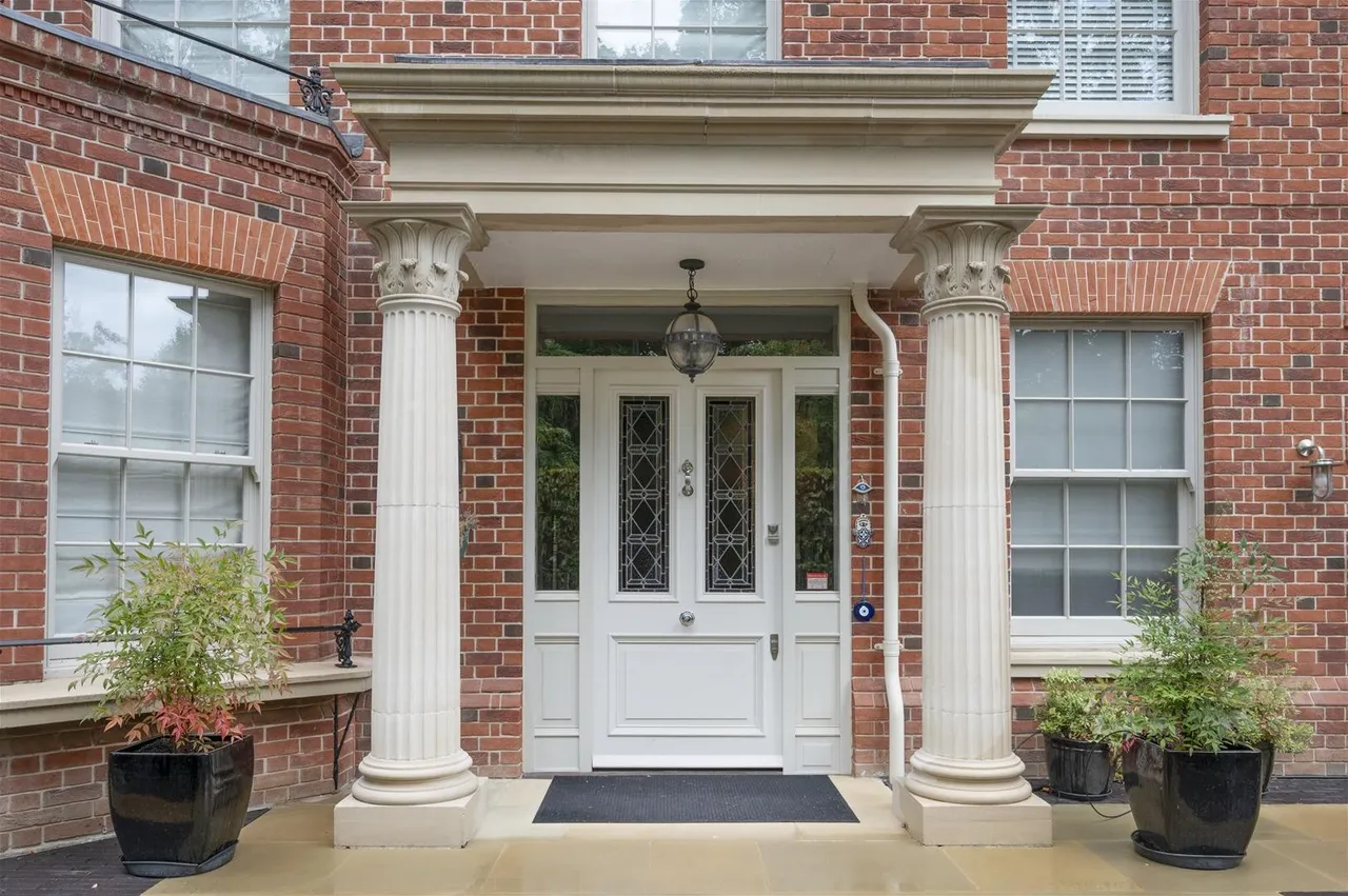 Ellerton Road, London SW20 0EP, photo 5