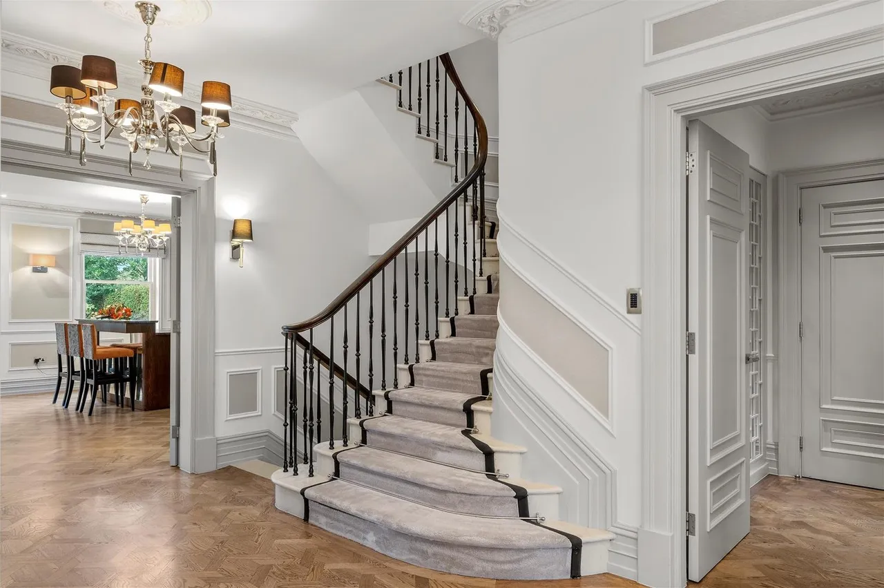 Ellerton Road, London SW20 0EP, photo 9