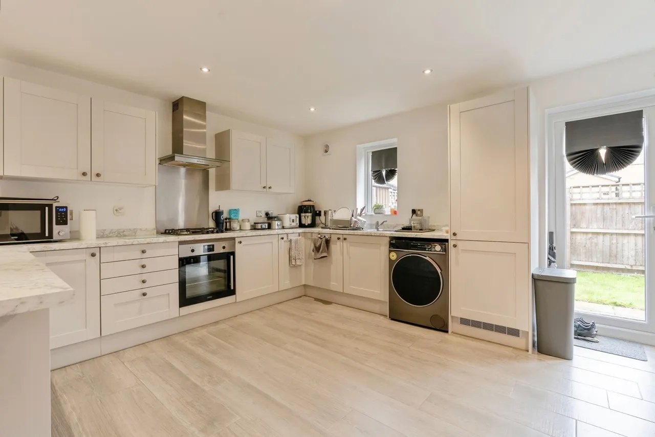 Skipton Road, Colne, BB8, photo 4