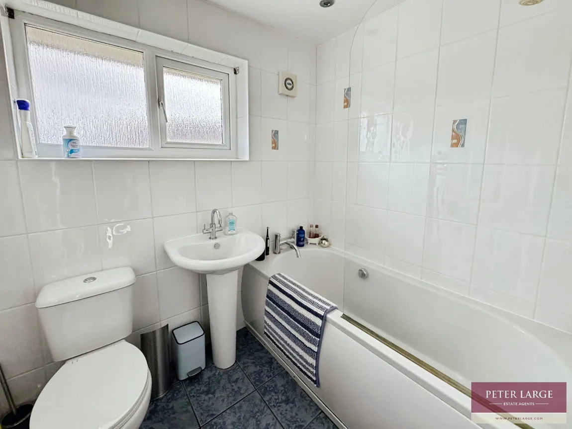 Llys Tudur, Rhyl, Denbighshire, LL18 4AX, photo 10
