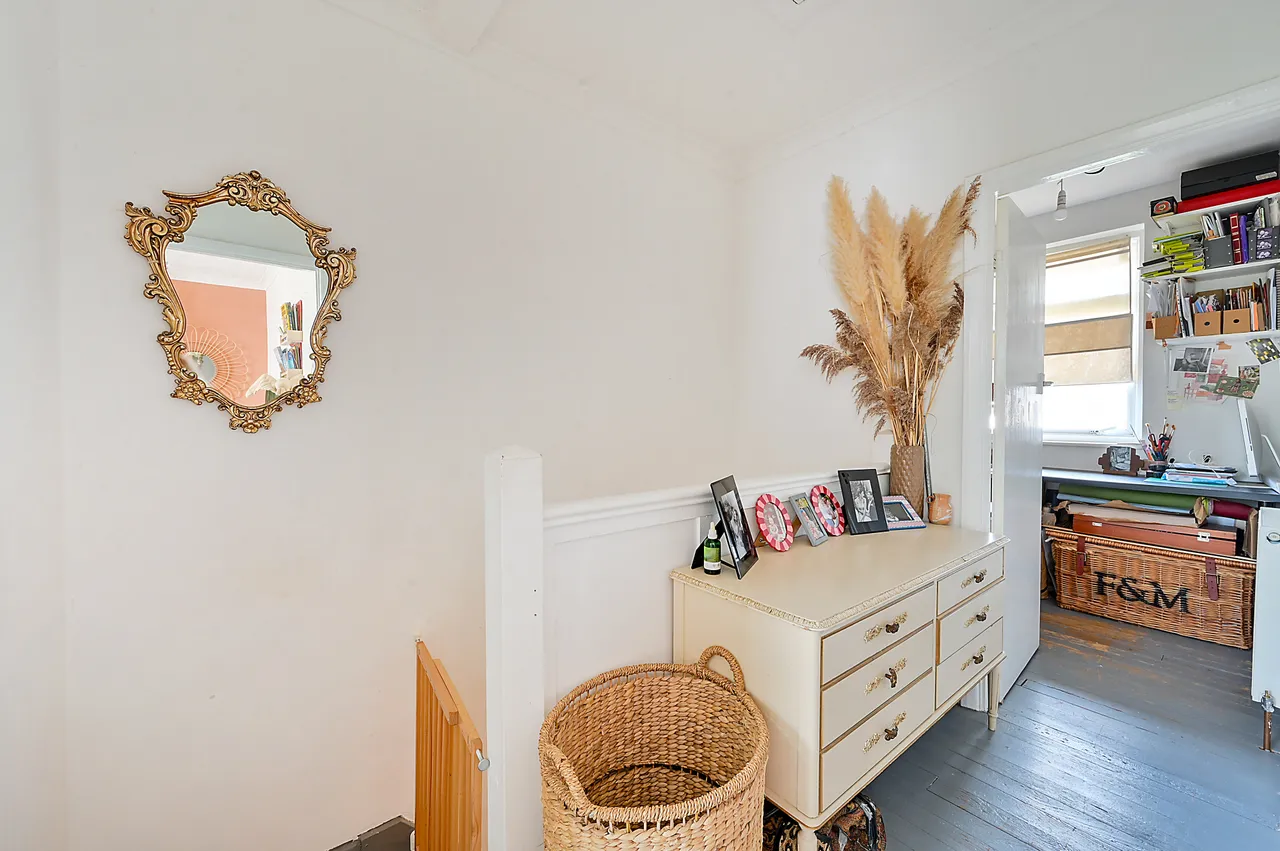 10 Cannon Way, West Molesey, photo 7