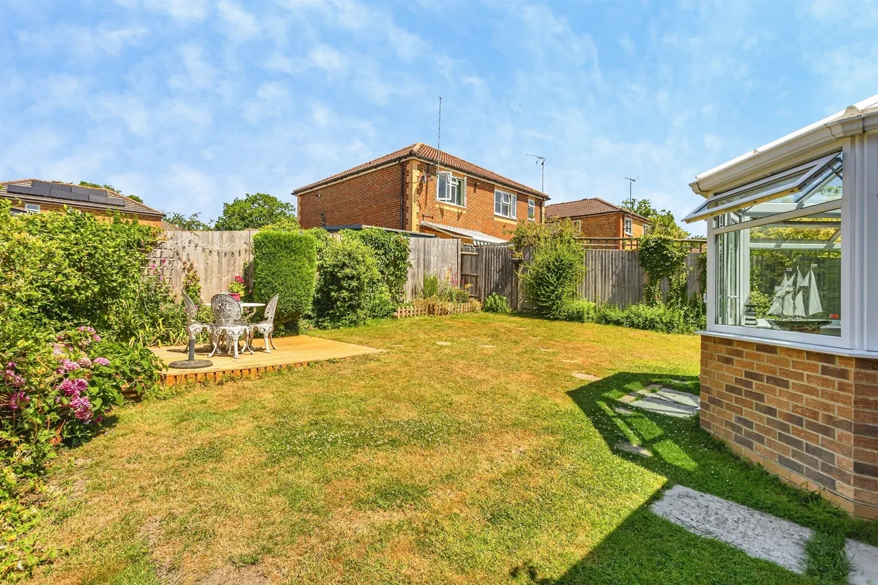 Barley Drive, Burgess Hill, RH15, photo 18
