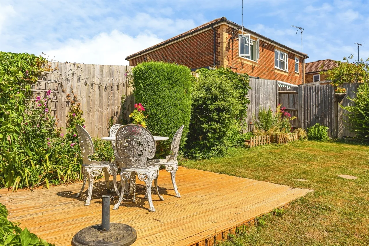 Barley Drive, Burgess Hill, RH15, photo 19
