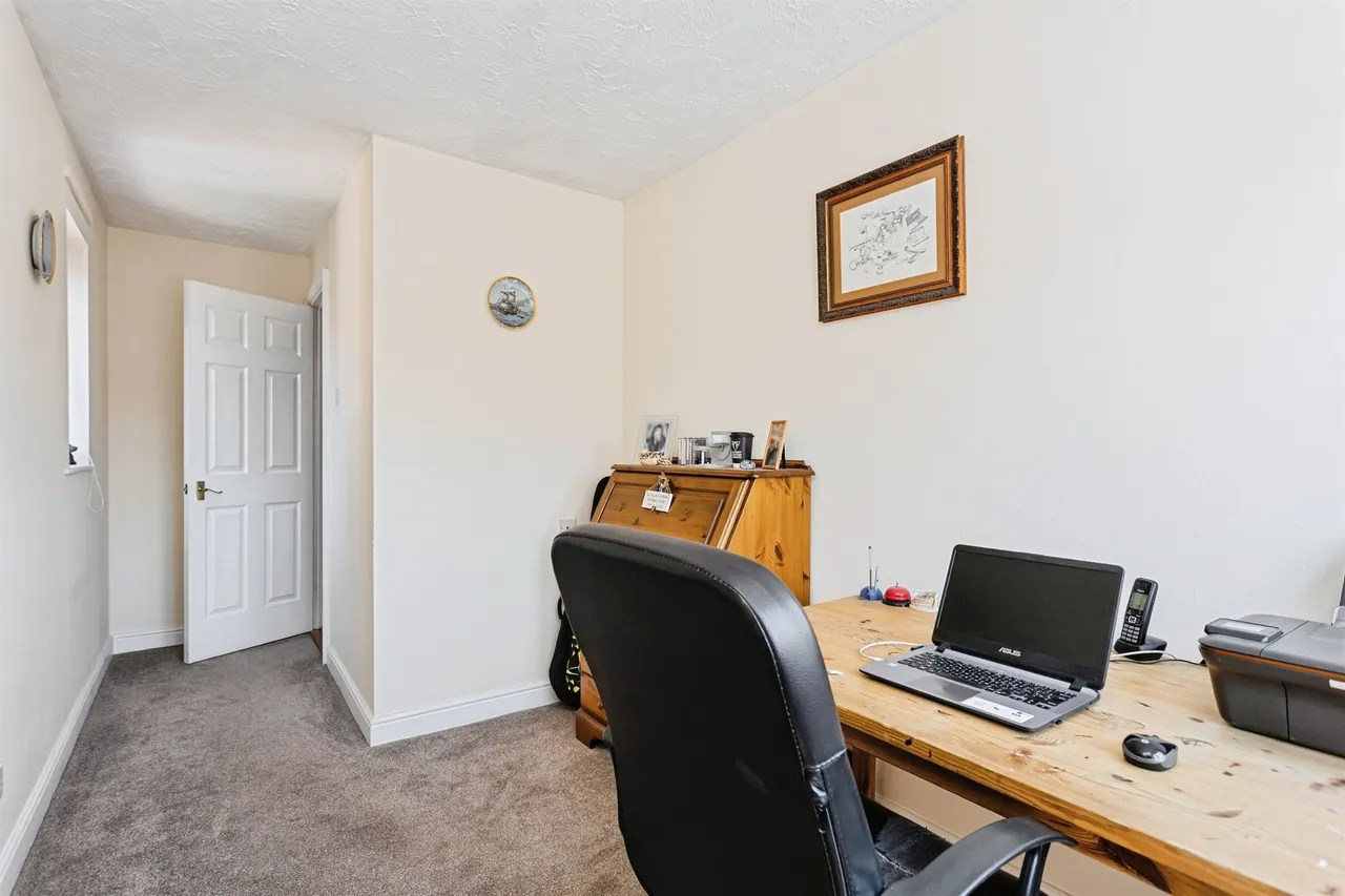 Barley Drive, Burgess Hill, RH15, photo 13