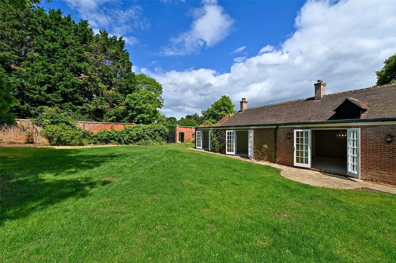 Pamber End, Tadley, RG26, photo 10
